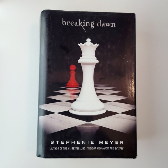 Breaking Dawn, The Twilight Saga Book 4 (Hardcover) - Picture 2 of 11